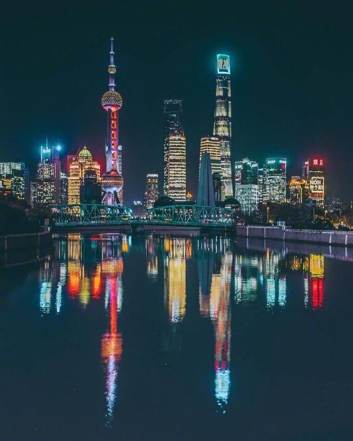 你有没有一个人在陌生的城市看过夜景