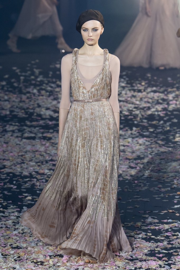 克里斯汀·迪奥 christian dior 2019春夏高级成衣发布秀 - paris