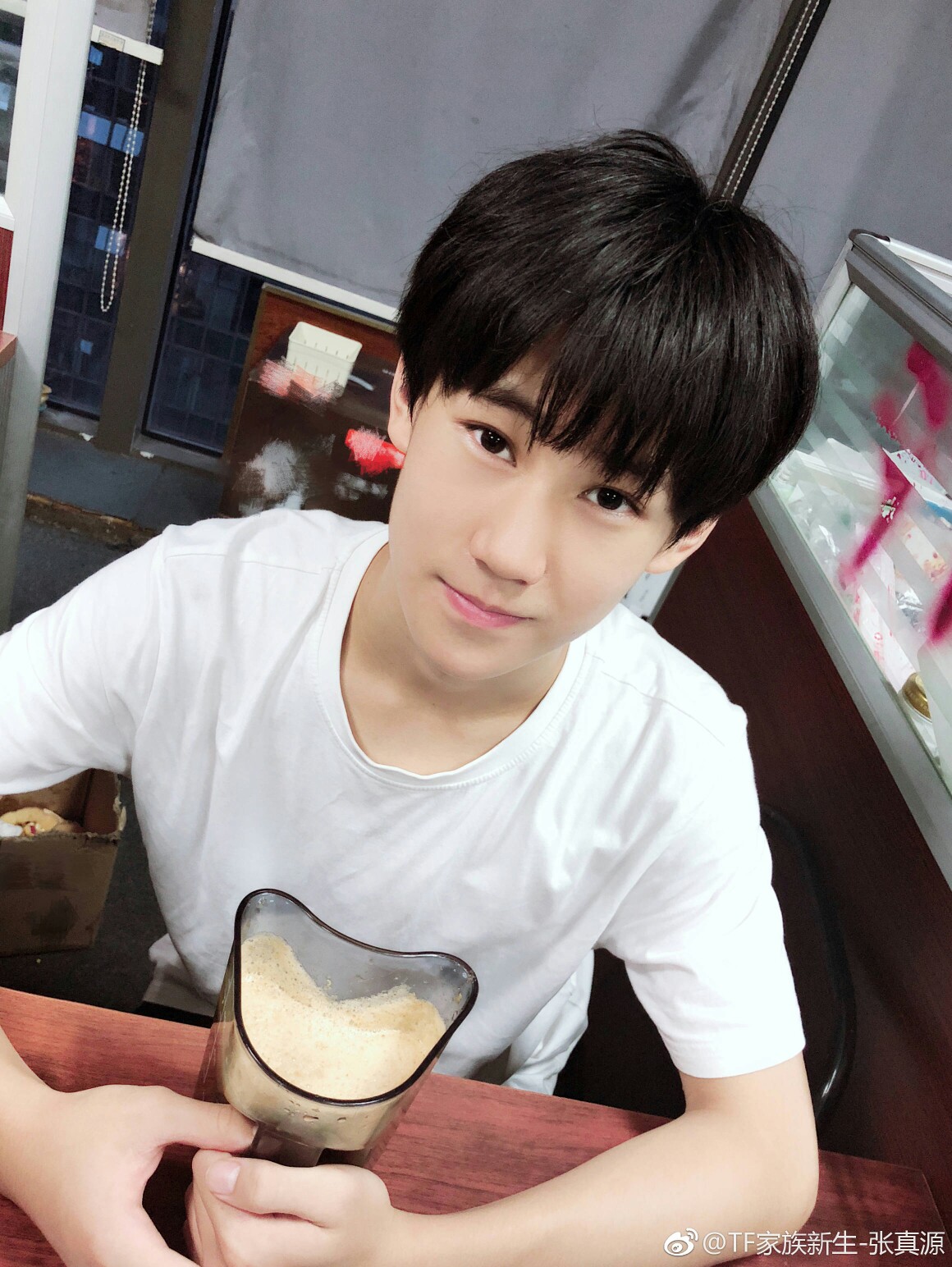 来自微博@tf家族新生-张真源
