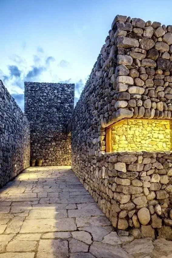 民宿石头墙