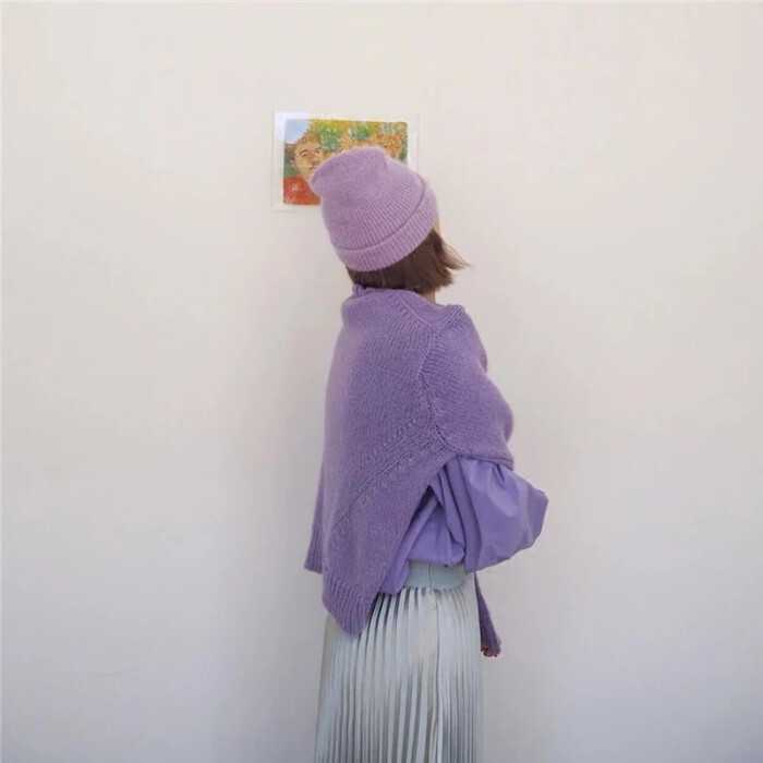 紫罗兰马海毛毛衣 最近浅紫色真的很火啊