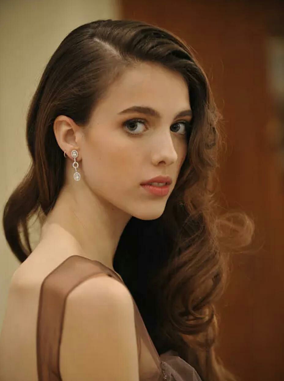 玛格丽特·库里 (margaret qualley)