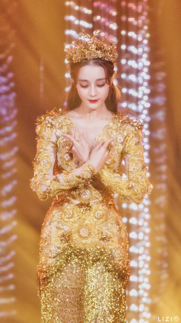 cr:lollipop_dlrb修图站迪丽热巴2018金鹰女神
