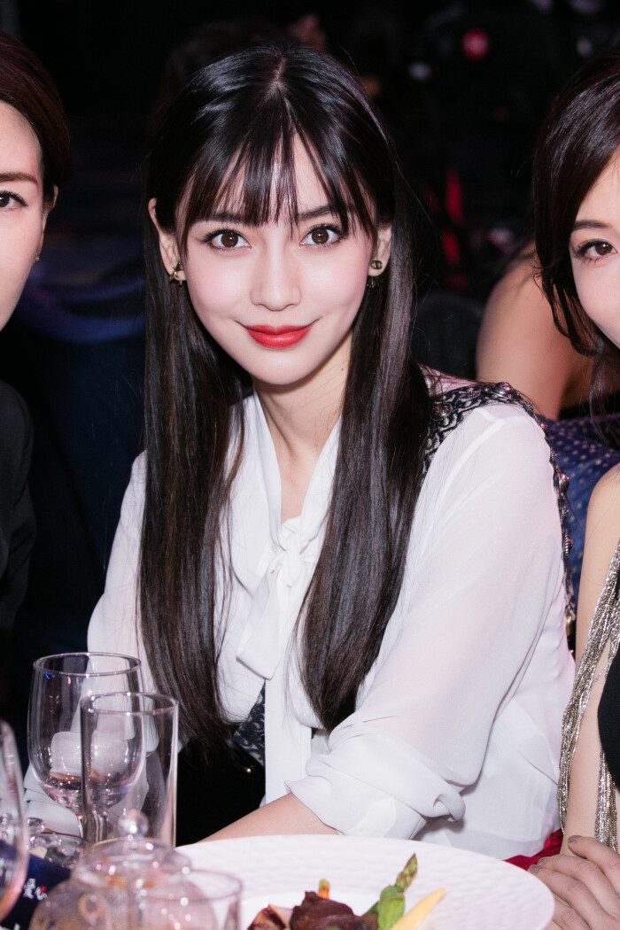 杨颖2018芭莎明星慈善夜