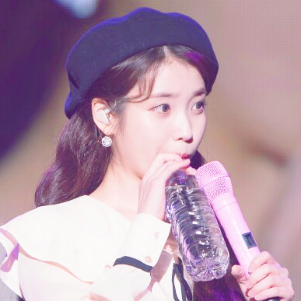 iu/李知恩头像
