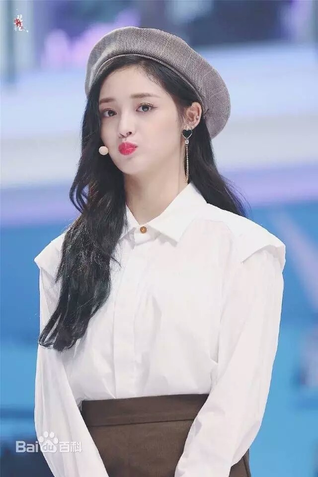 周洁琼 