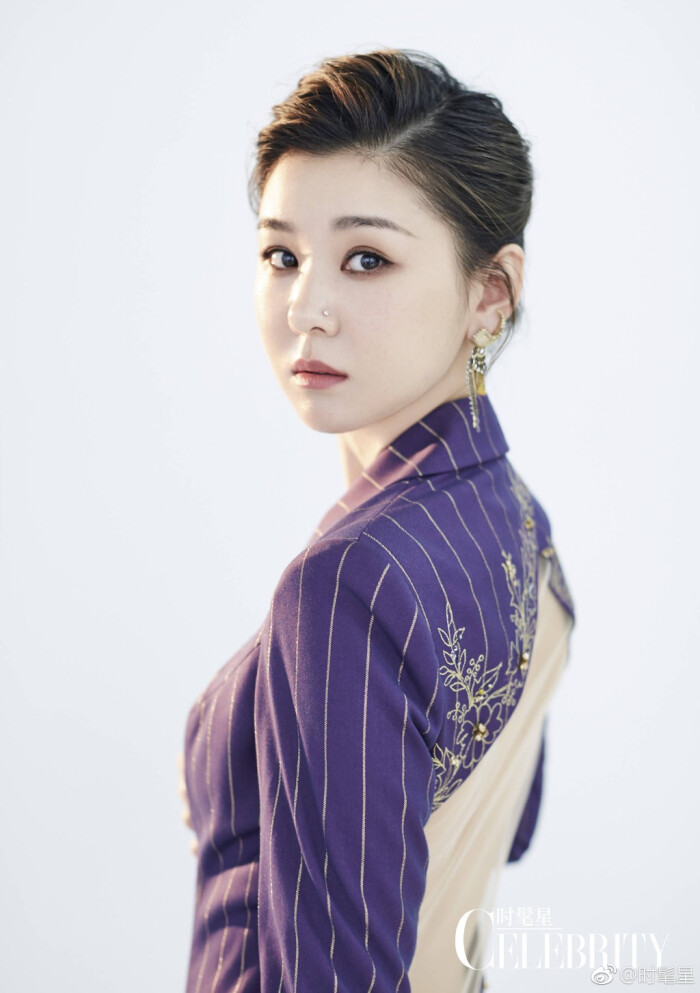 李小萌 