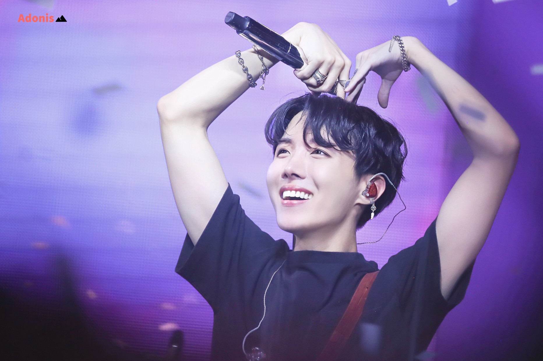 郑号锡(j-hope)