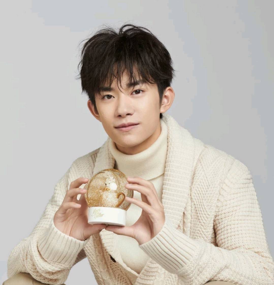 易烊千玺 #tfboys 野兽派beast 高清 帅气