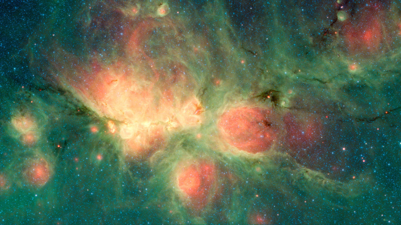 猫爪星云(cat"s paw nebula),这里是银河系的一个恒星形成区,距离我们
