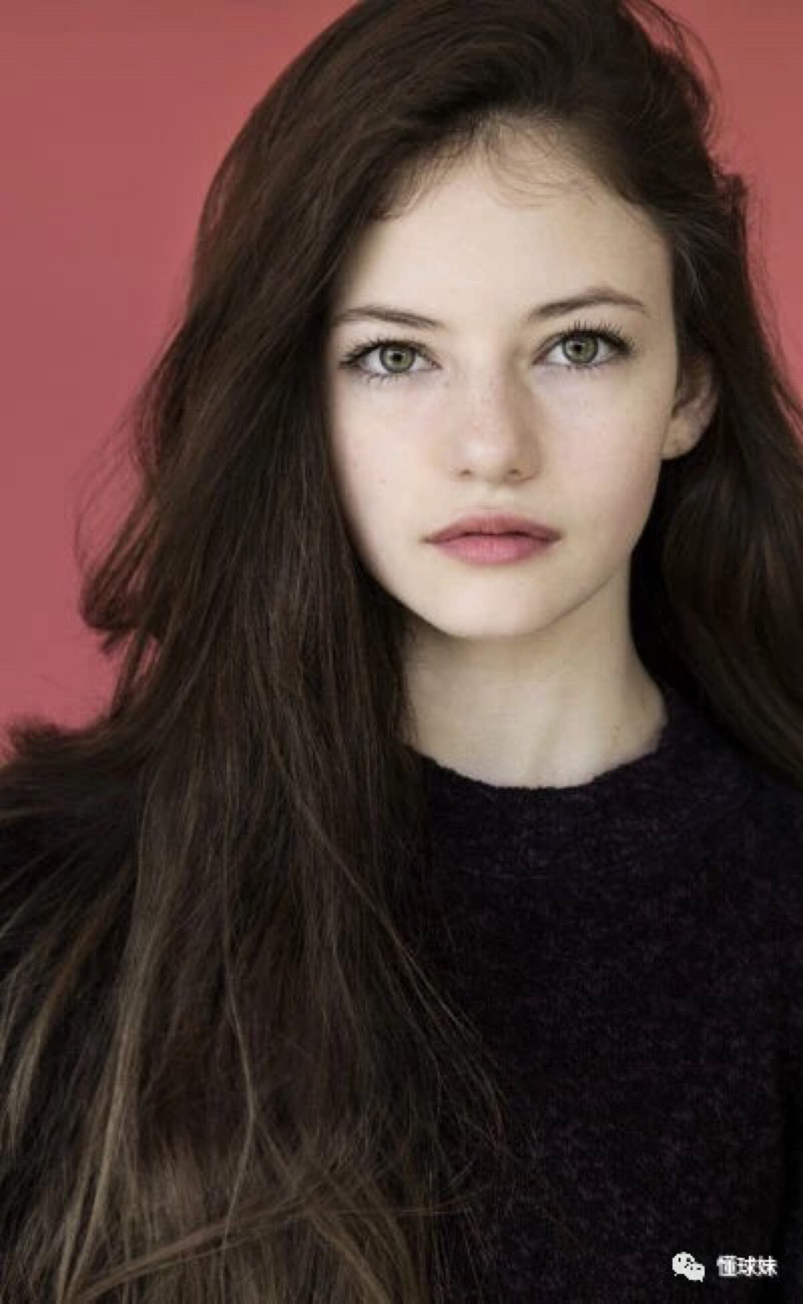 洛杉矶职业: 演员 / 配音更多外文名: mackenzie christine foy (本名