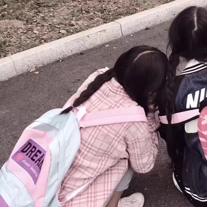 2018.11.1 闺蜜头像. 十一月你好.