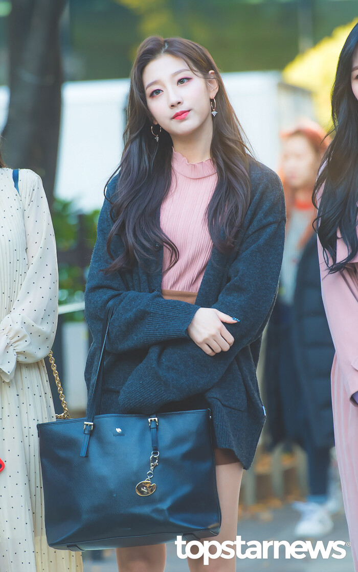 lovelyz 郑睿仁