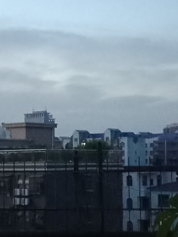 一个人流浪街头的日子,.