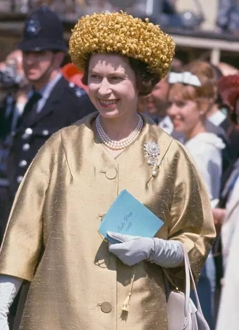 英国女王伊丽莎白二世-堆糖,美好生活研究所
