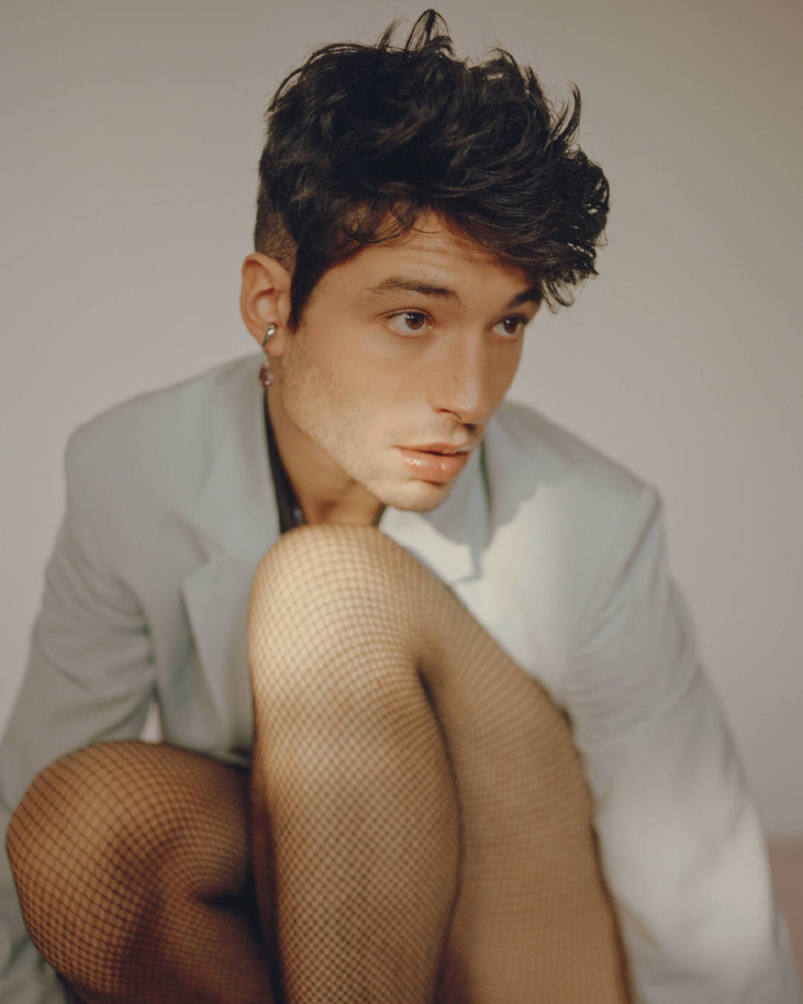 过分美丽(ezra miller