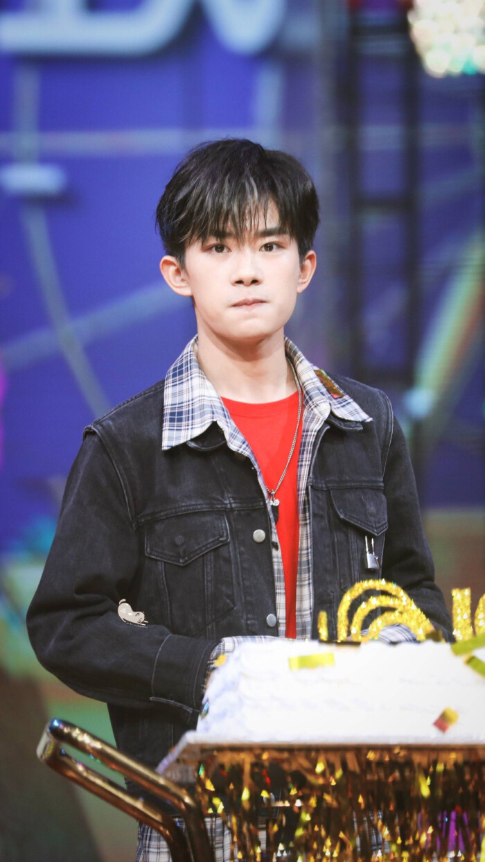 易烊千玺 #tfboys 天猫双十一晚会 高清 帅气