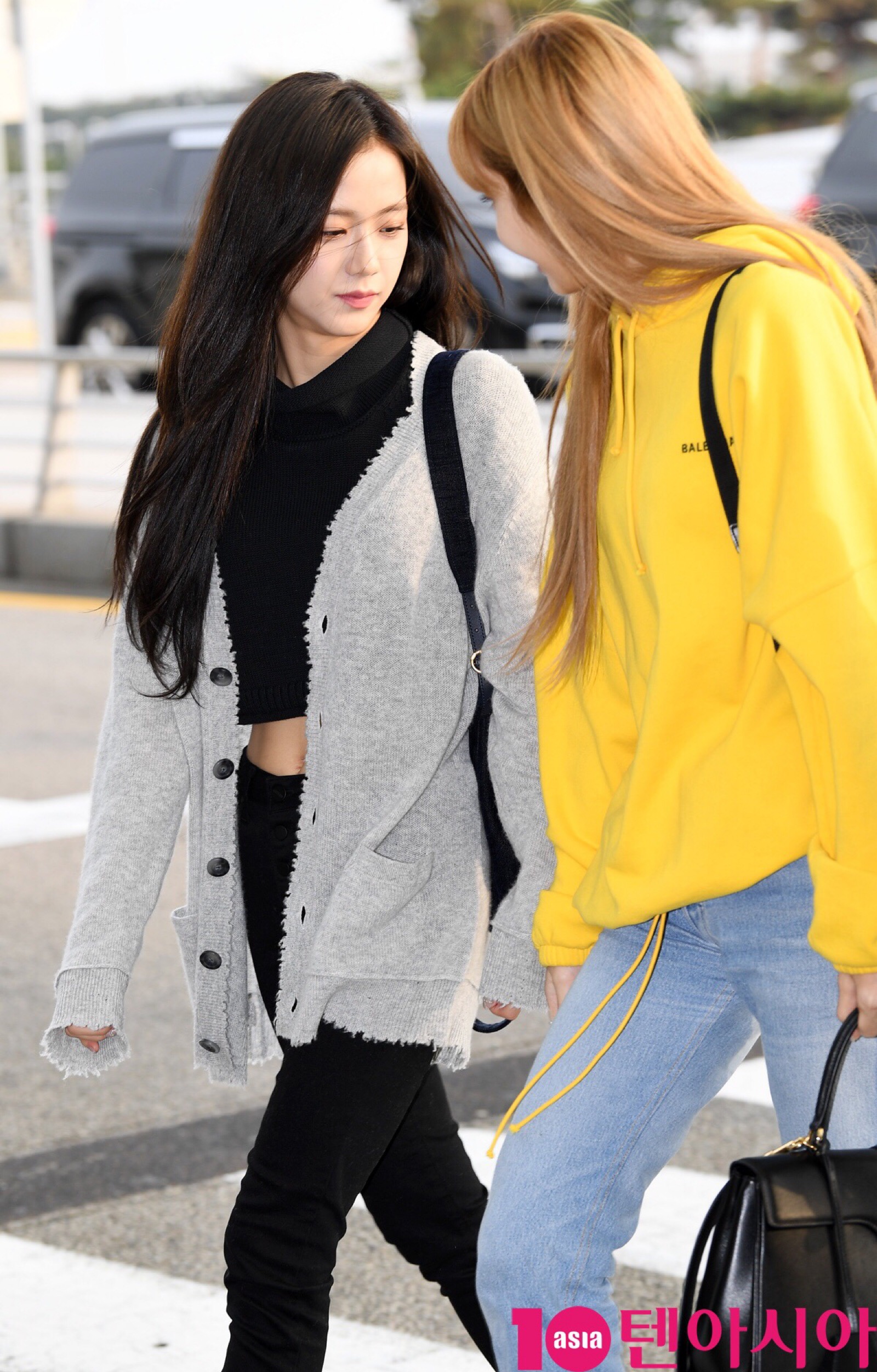 jisoo & lisa