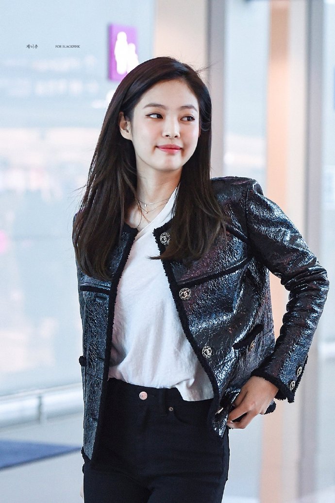 jennie机场图片最新,jennie最新ins图片 180930 仁川机场出境 jennie