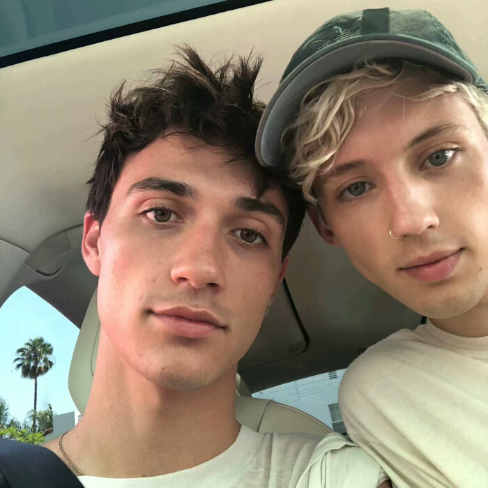 戳爷troye sivan 特洛耶希文 布布 jacob bixenman 雅各布 自截 ins