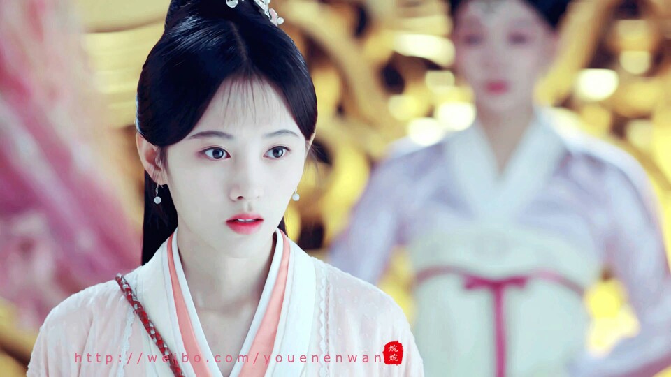 鞠婧祎韩芸汐 cr见水印.