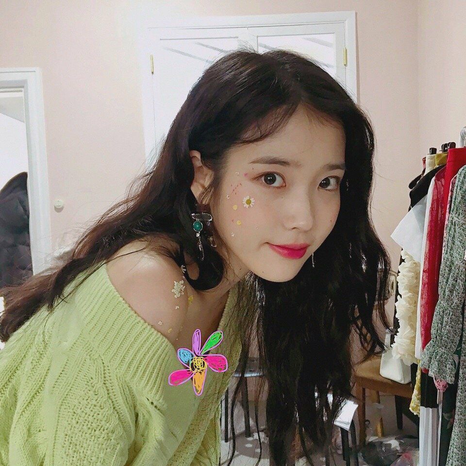 iu 李知恩