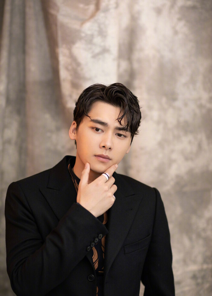 李易峰(图cr:壹峰信)