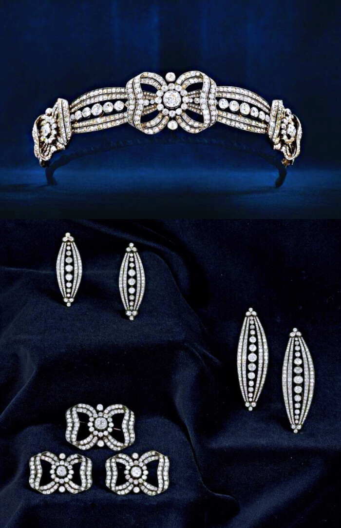 奥地利王室的珠宝套装