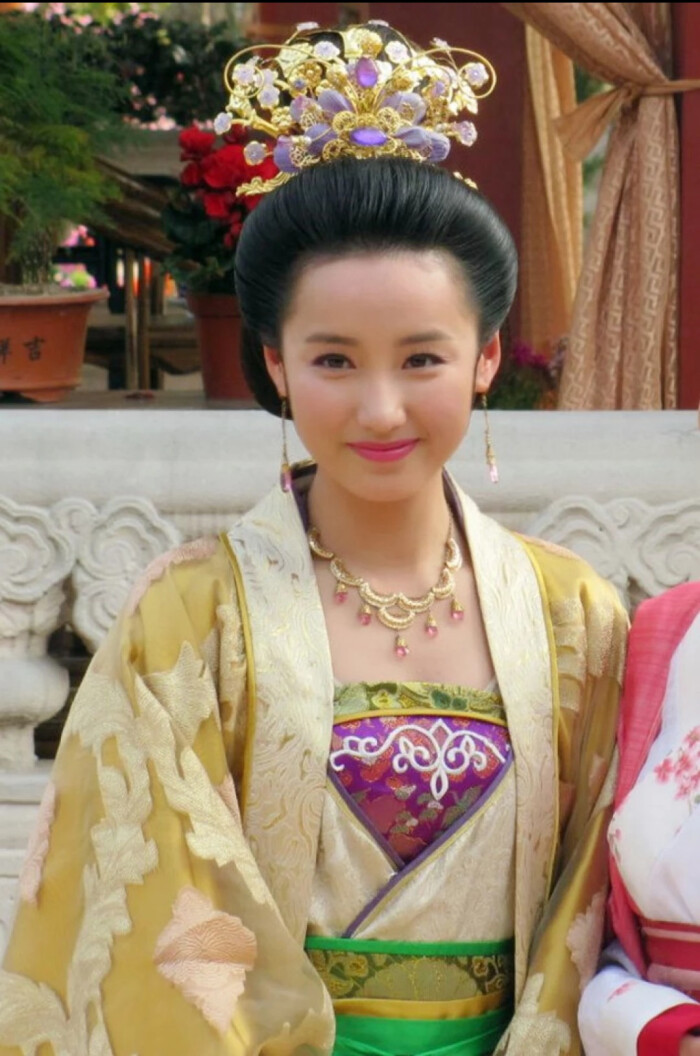吕一剧照