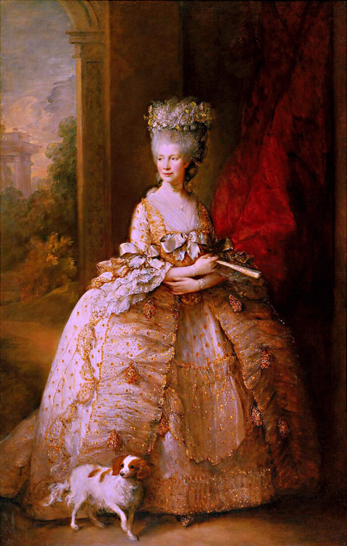 英国的夏洛特王后,她身着一件款式很典型的1770年代法式女袍,但其面料