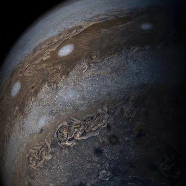 木星表面如梵高笔下天空般的气旋.迷幻,复杂,巨物恐惧,令人眩晕.