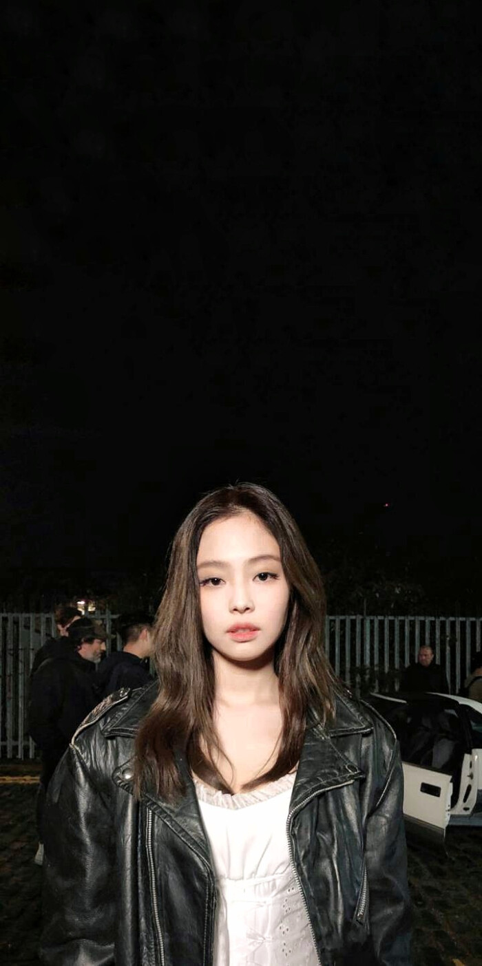 jennie solo