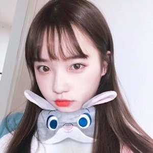 不认识,单纯觉得好看的小姐姐ヽ(0766`°)