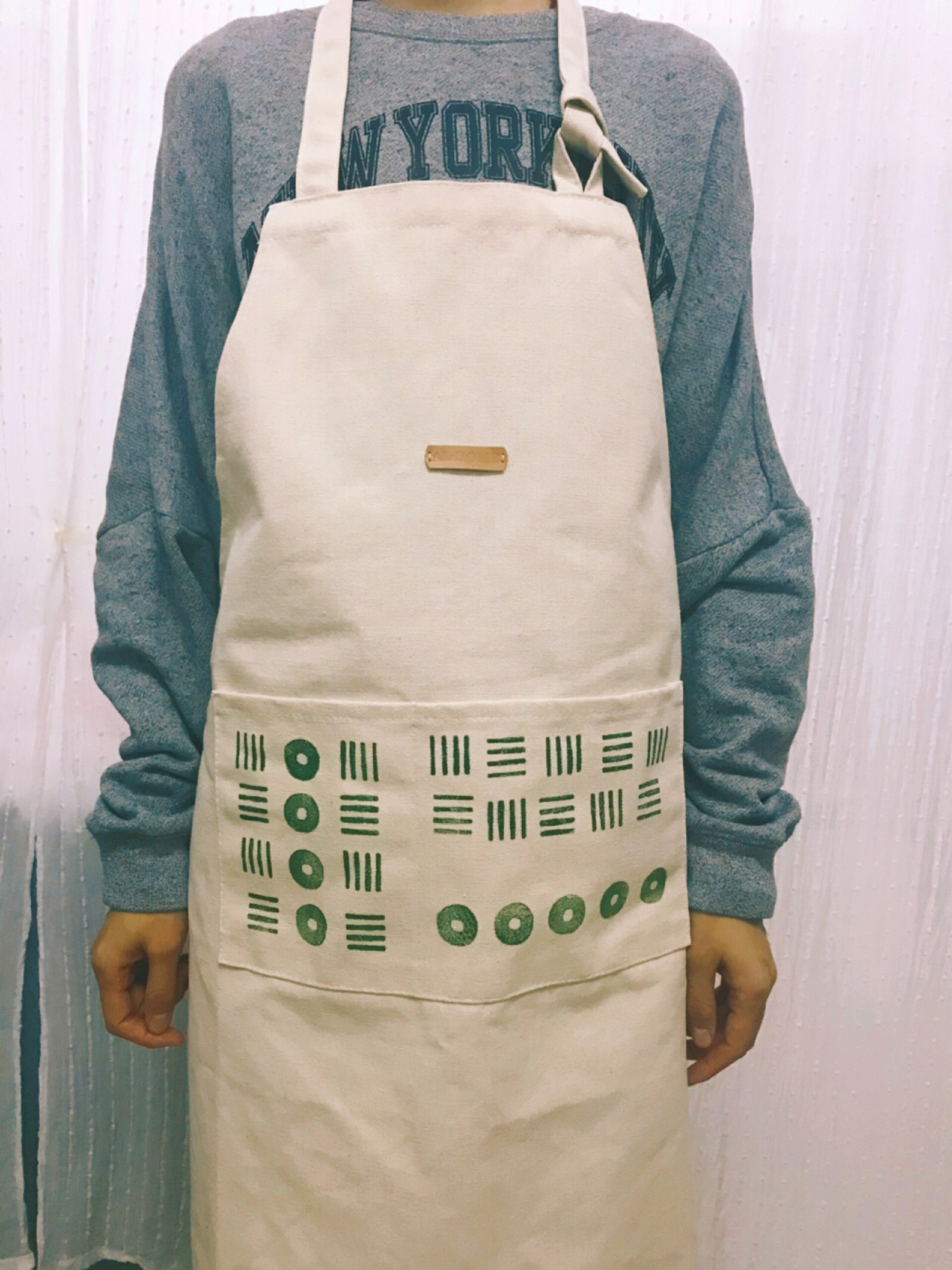 手工长款米白帆布围裙,手工印花