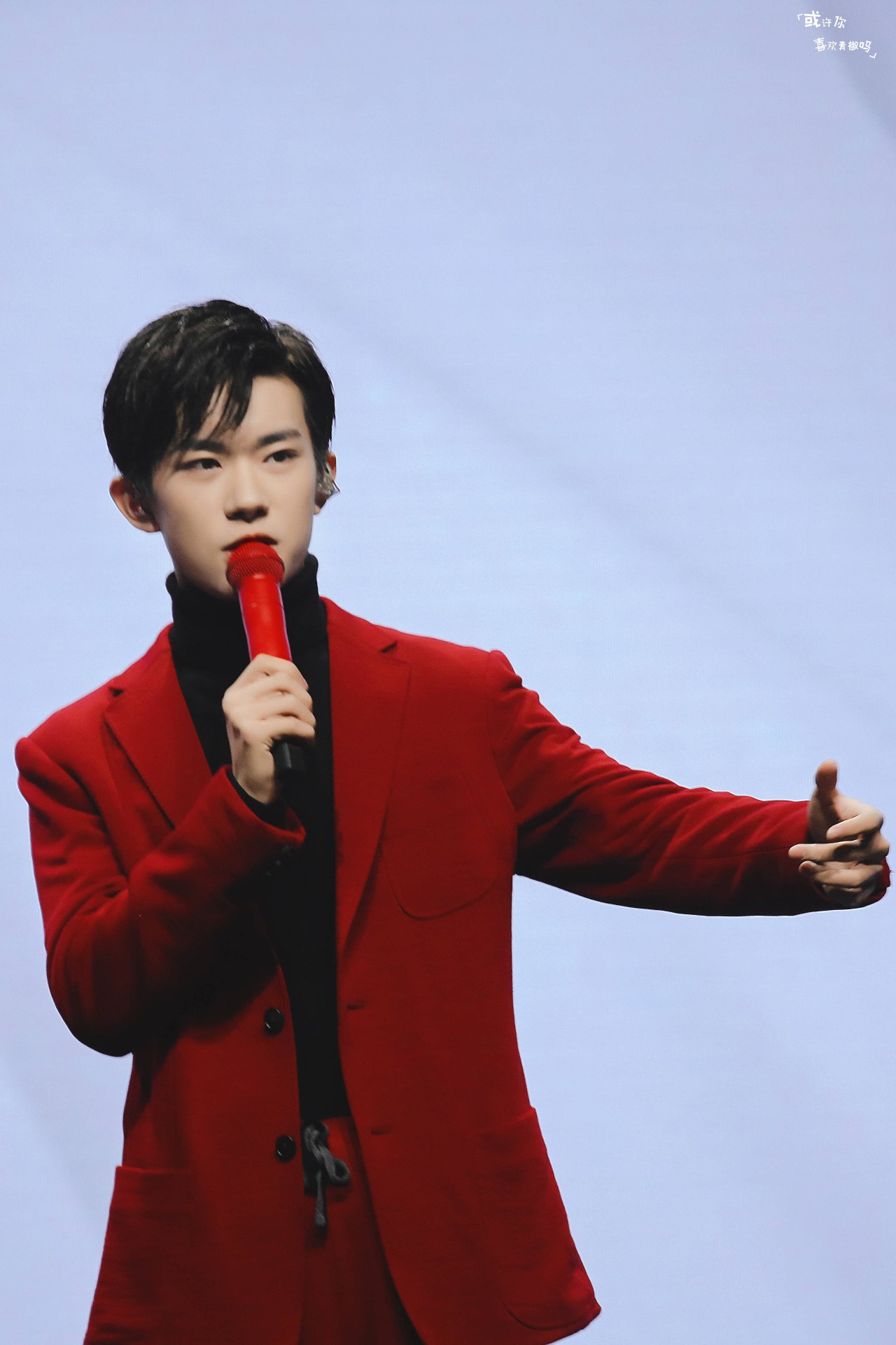 易烊千玺#tfboys 华为nova4手机新品发布会 华为nova全球代言人