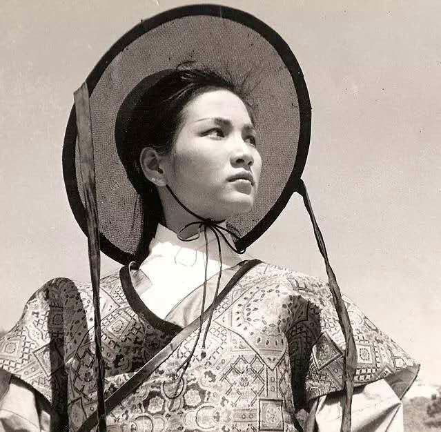 郑佩佩 1946年～香港邵氏"七玉女"女演员