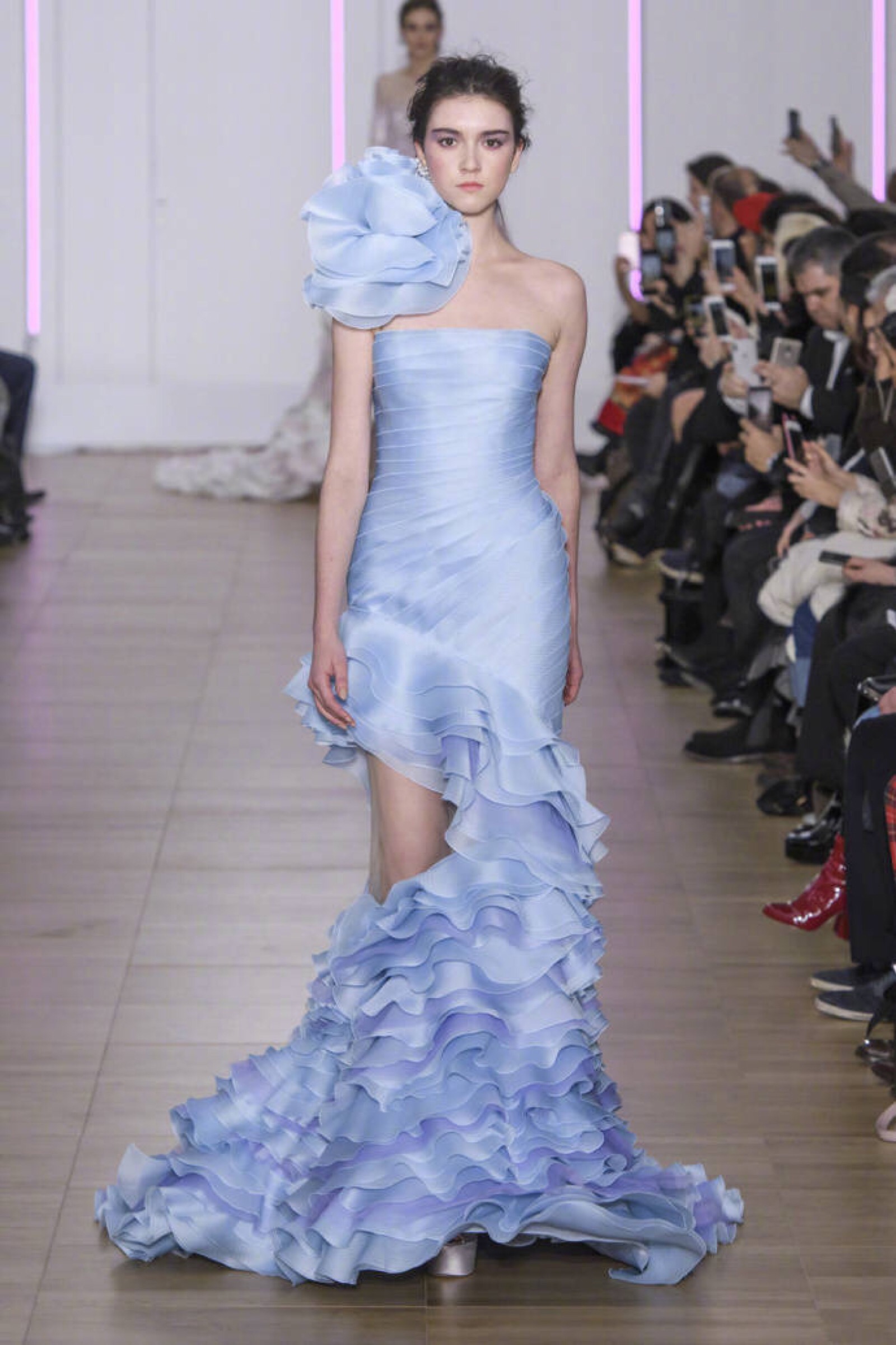 ralph & russo 2018 | 巴黎高定时装周春夏高定系列,惊艳繁复之美