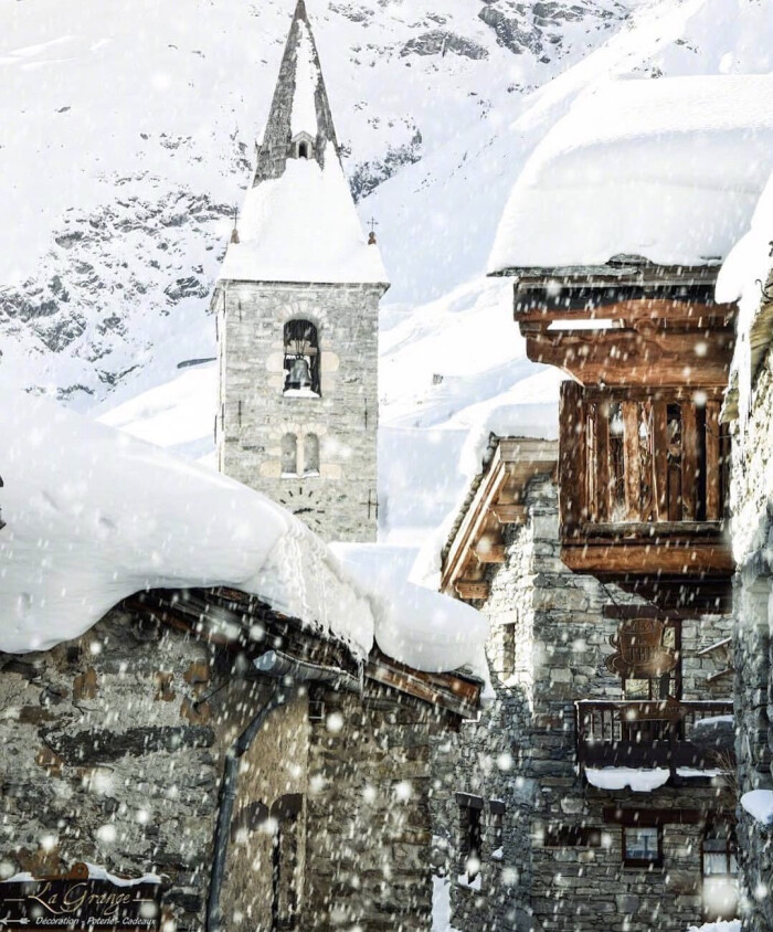 法国小镇雪景