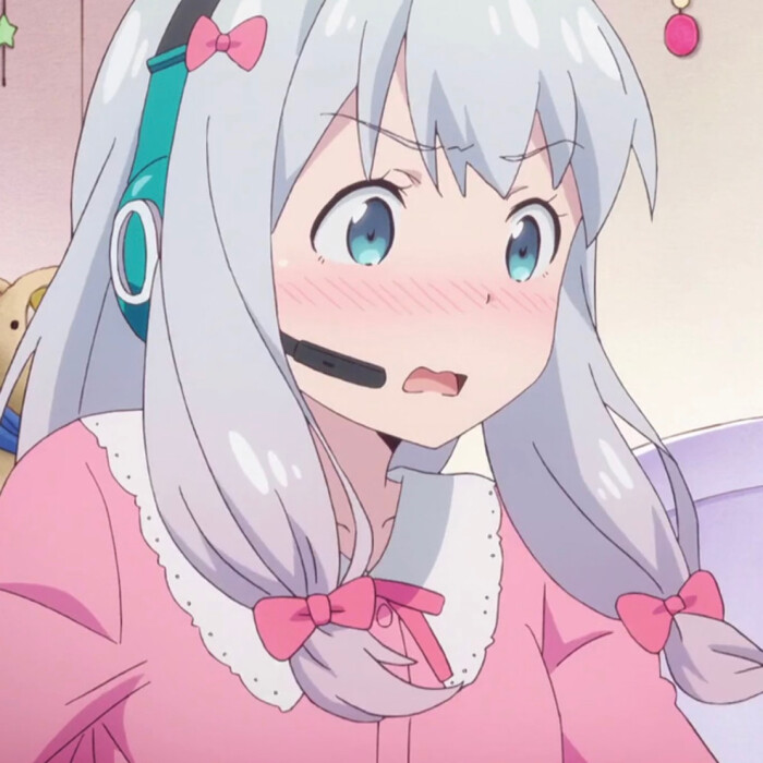 《埃罗芒阿老师》微博:电竞少女不洗澡