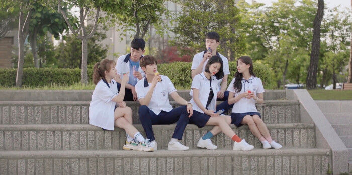 韩国网剧《a-teen/18岁》