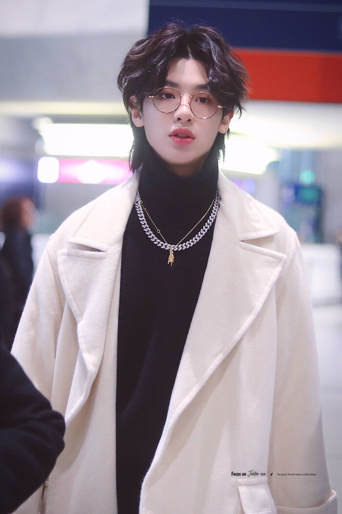 黄明昊 贾富贵 黄美好 昊哥 justin