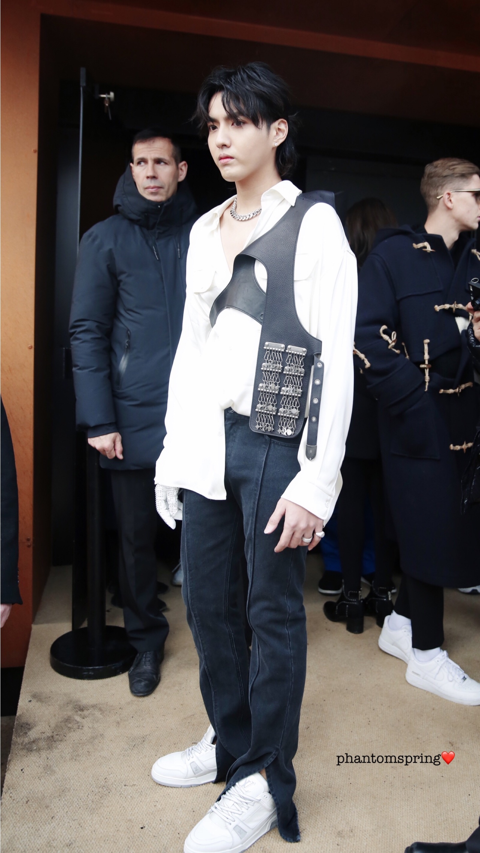 吴亦凡 巴黎时装周 lvmenfw19