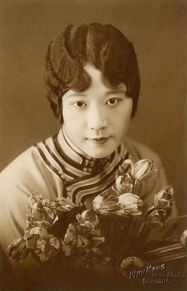 民国时期,上海女画家关紫兰(1903-1986)