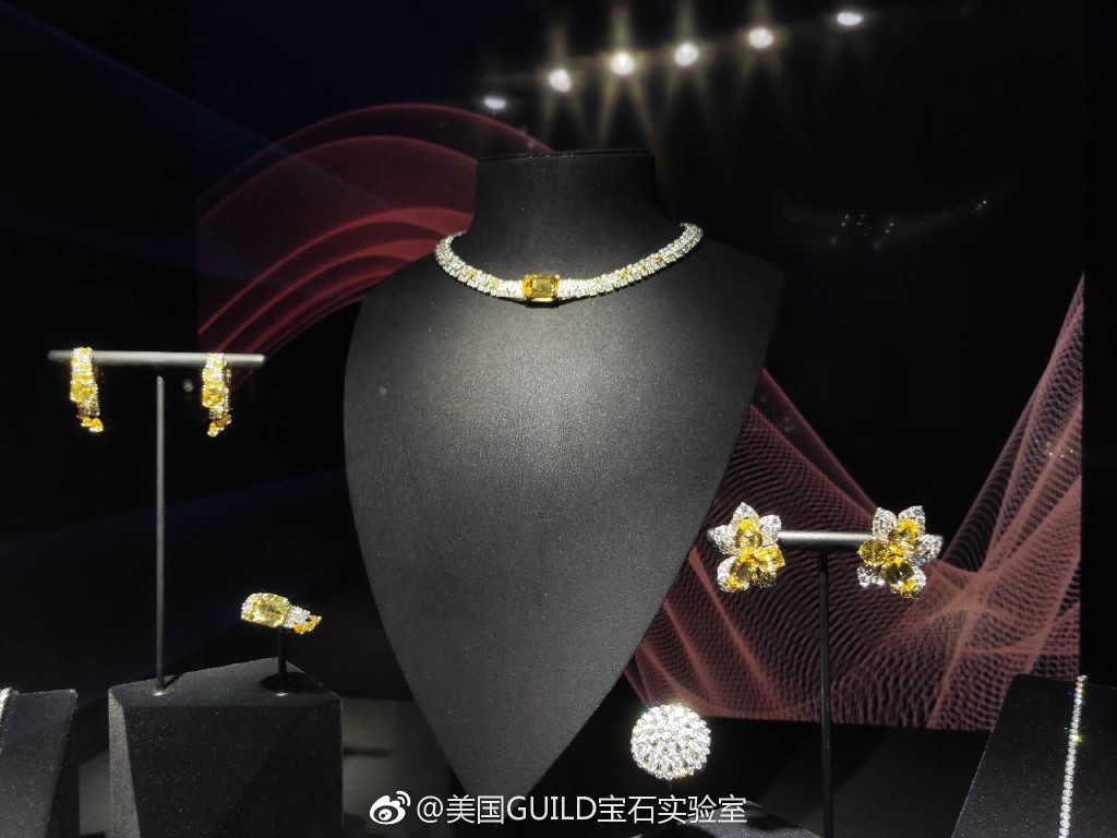 卡地亚coloratura高级珠宝系列——北京展一场色彩与宝石的曼妙对话
