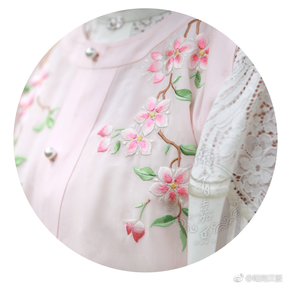 【瞳莞汉服】绣花比甲——桃夭