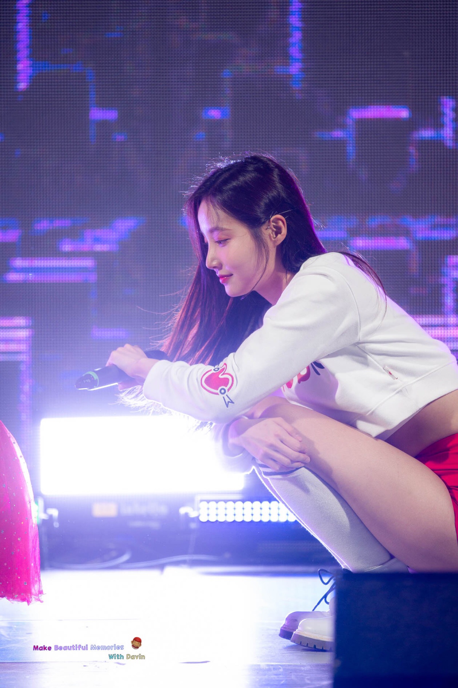 momoland 妍雨