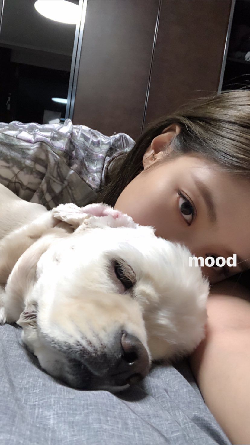 ins:jennierubyjane