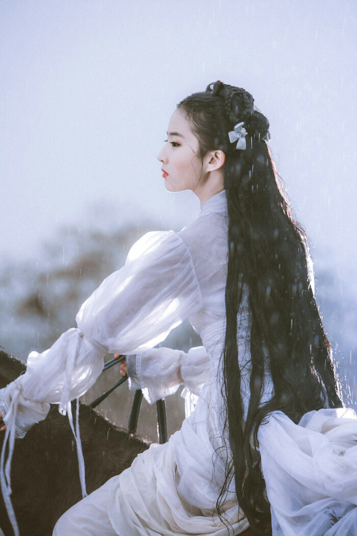 刘亦菲 小龙女 2006电视剧《神雕侠侣》翩若惊鸿,婉若游龙.