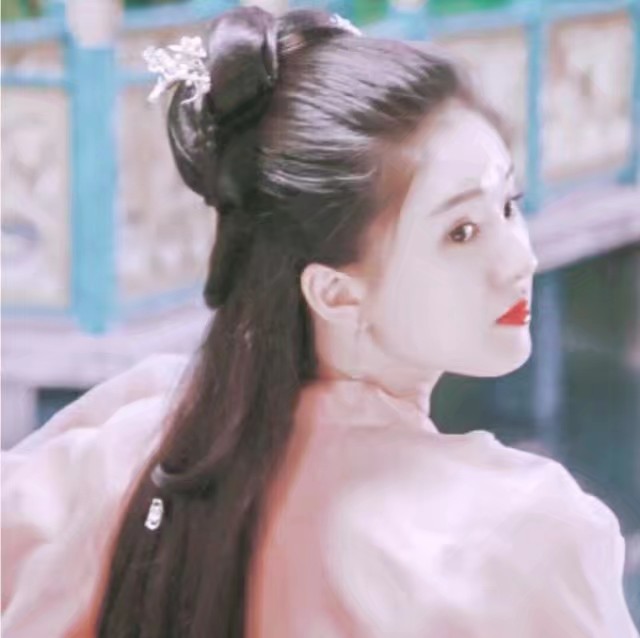 赵露思头像