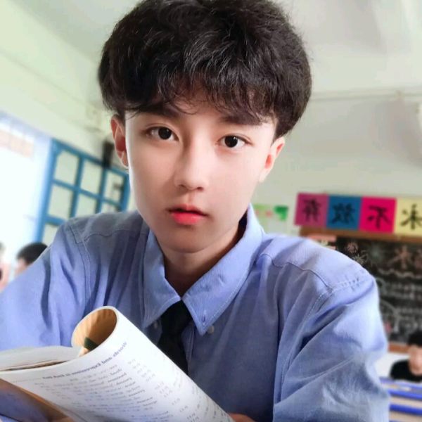 世界上怎么会有男孩子这种可爱的生物